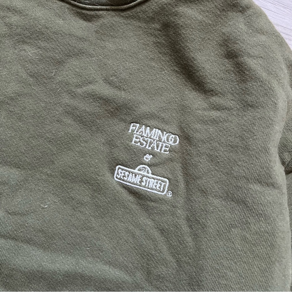 FLAMINGO ESTATE X Sesame Street Oscar The Grouch Olive Crewneck Sweater XS - Picture 6 of 14